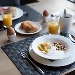 - La Grande Cure Szálloda 3*